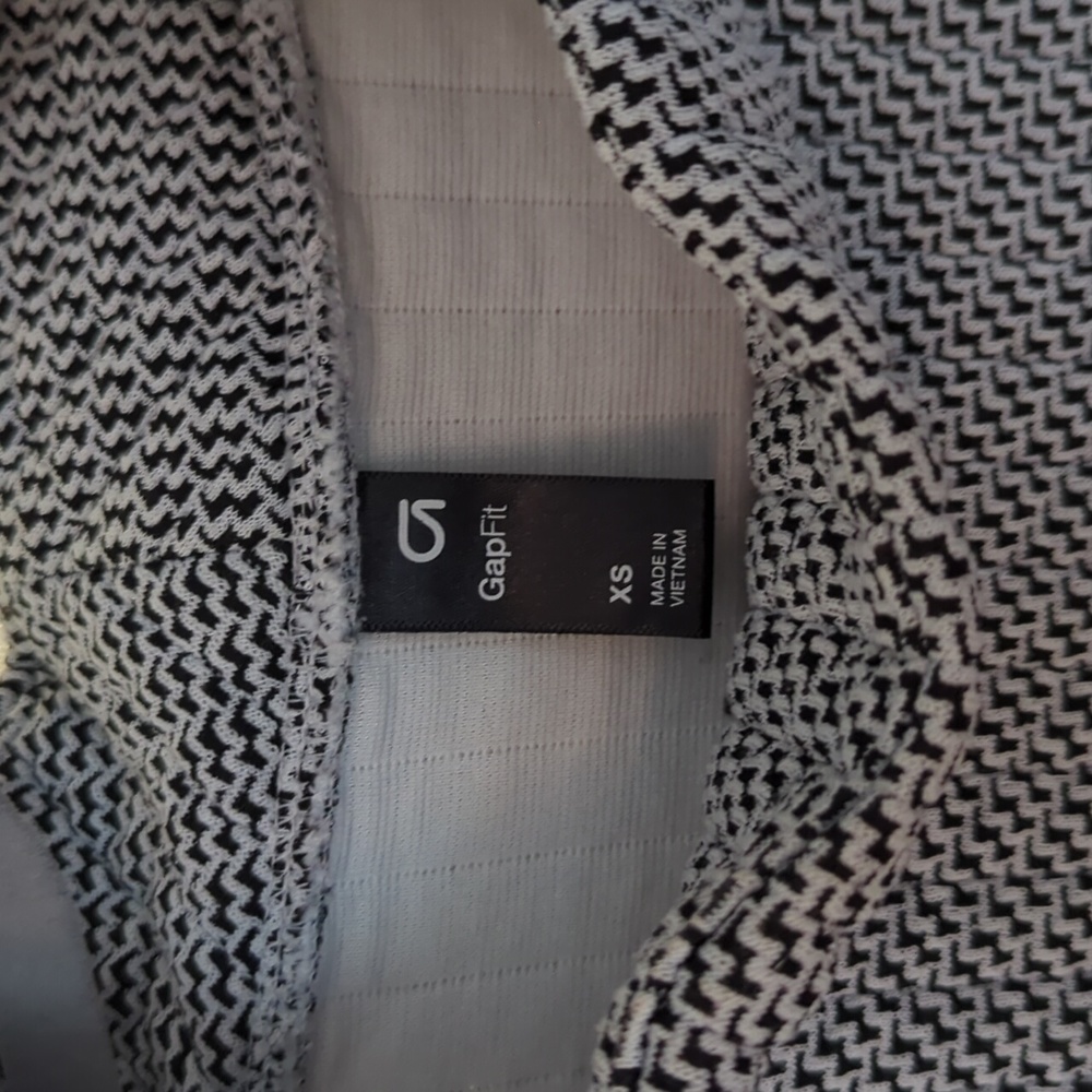 Gapfit cowl sweatershirt